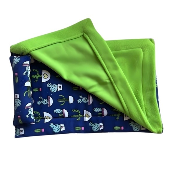 The Cozy Retreat: Lizard Sleeping Bag‎ for Your Reptile Dragon - Picture 2 of 10